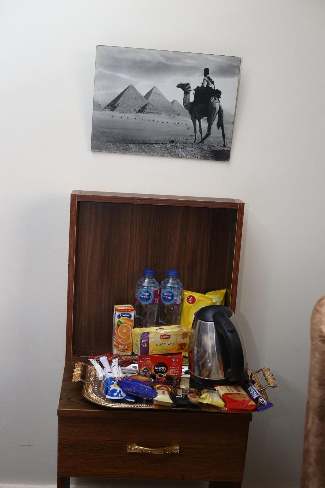 Pyramids Show Hotel Kafrat al Jabal Exterior photo