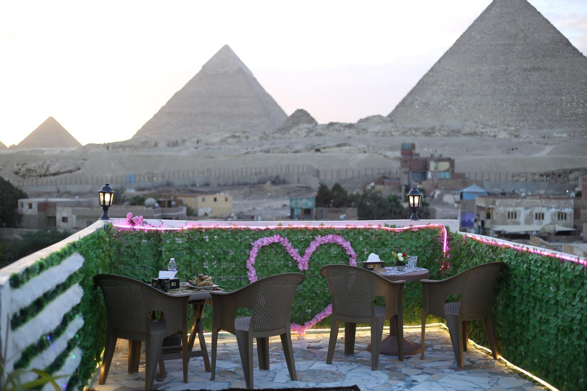 Pyramids Show Hotel Kafrat al Jabal Exterior photo