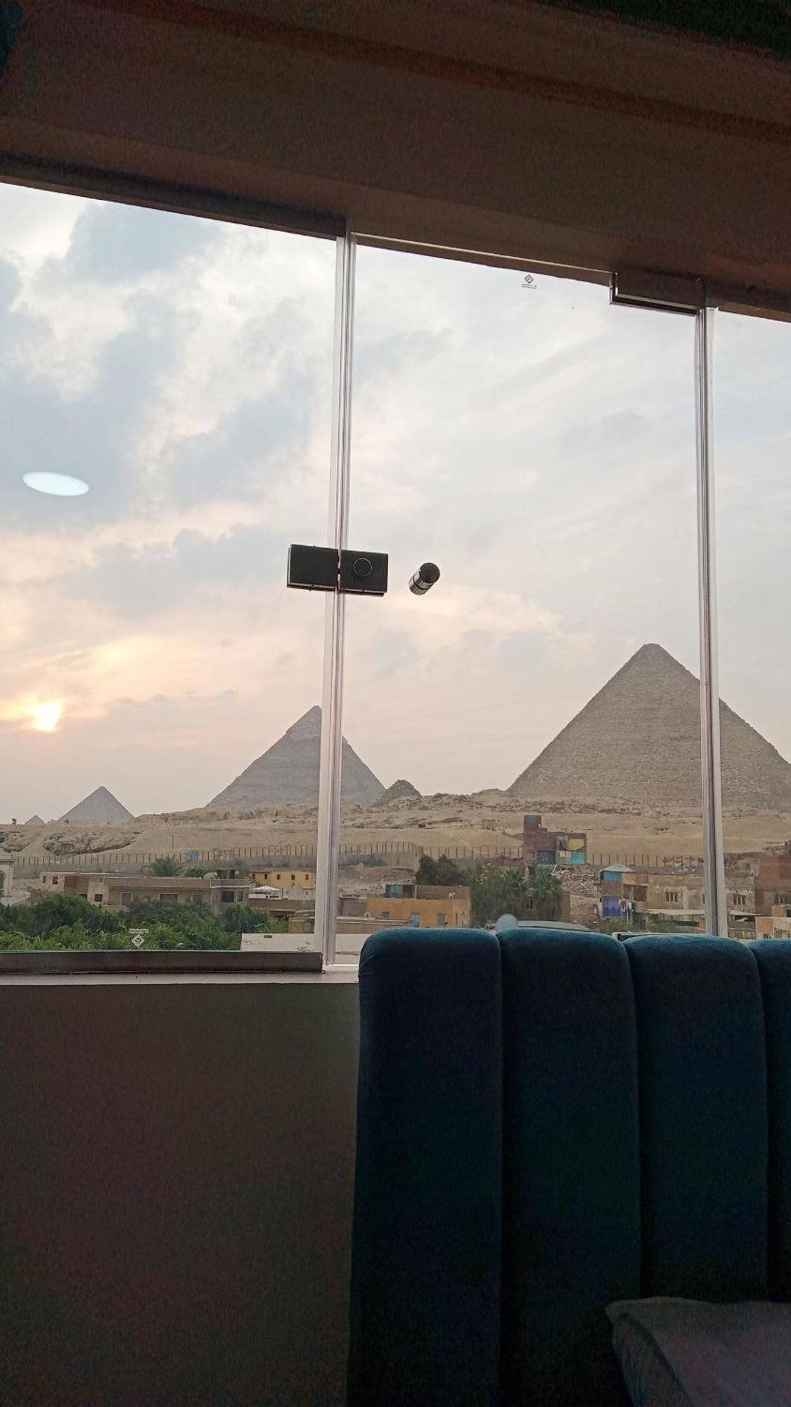 Pyramids Show Hotel Kafrat al Jabal Exterior photo